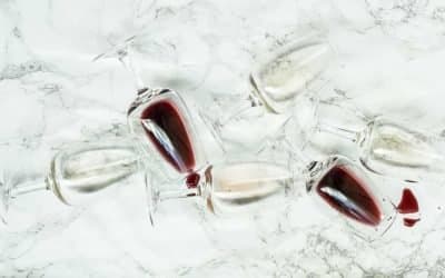 Comment nettoyer du marbre taché par du café ou du vin ?